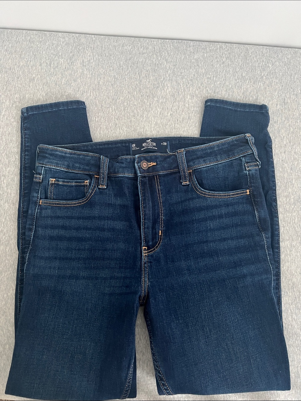 Hollister Slim Fit Dark Wash Women's Skinny Jeans